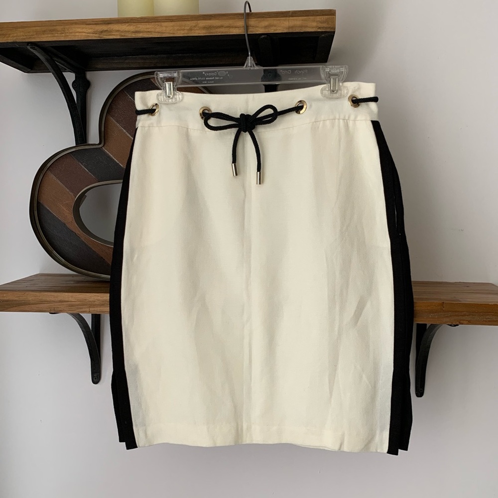 CH Carolina Herrera linen pencil skirt